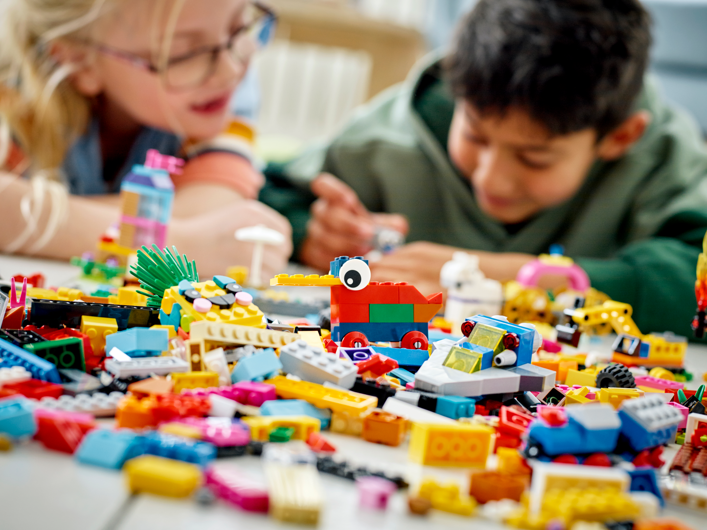 LEGO Classic 90 Years of Play 11021