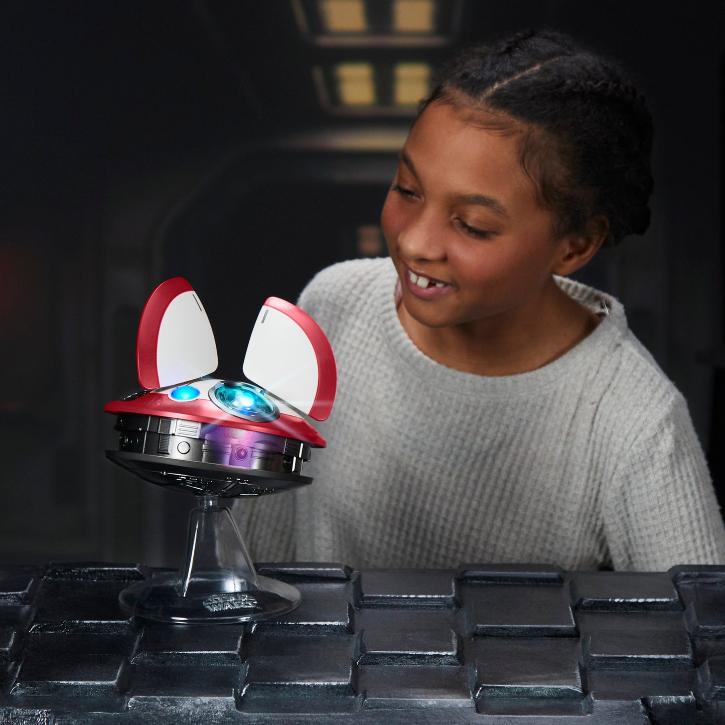 Star Wars L0-LA59 (Lola) Animatronic Edition