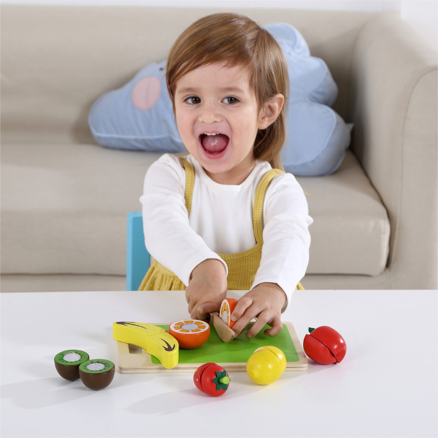 Wooden Cutting Fruits with Chopping Board