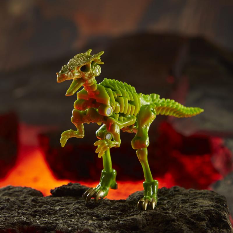 Transformers Generations War for Cybertron: Kingdom Core Dracodon